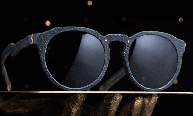 Reciclaje de mezclilla en marcos de anteojos de moda
