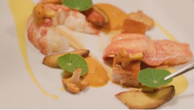 Nikon uses fine dining to showcase how good its lenses are