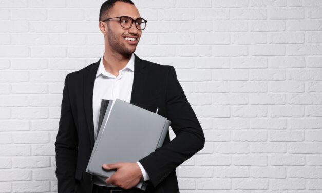 10 reasons eyewear speaks volumes about intellectual prowess