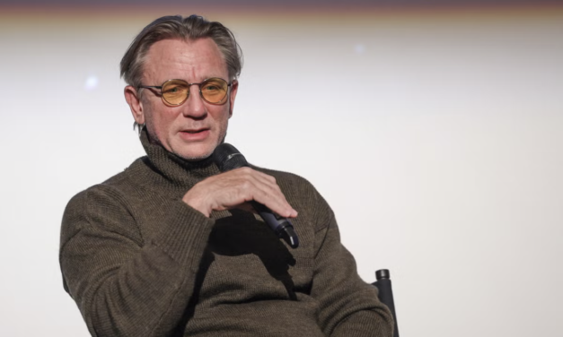 Daniel Craig’s Glasses Are the Ultimate Middle-Aged Style Hack