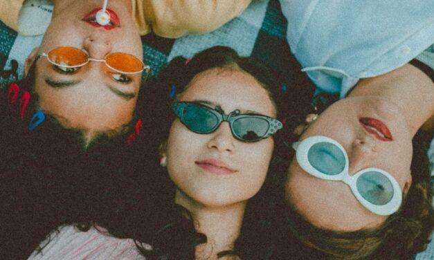 Gen Z vs. Gen Alpha: Key Sunglasses Trend Insights