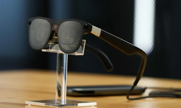 Google’s Putting It All on Glasses Next Year: My Demos With Project Aura and More