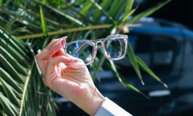 Are Transparent Frames Still a Vibe in 2026 or Is It Time to Move On?
